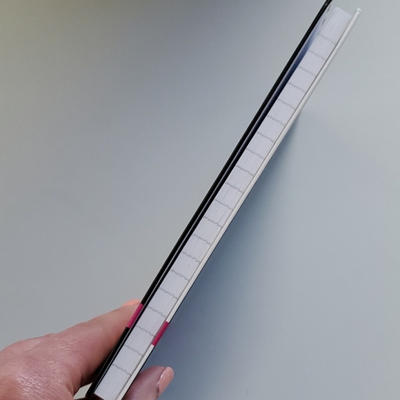 T Monogram Stretch Gloves & Journal - Picture 6 of 7